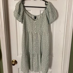 Light green and white flowered dress size large